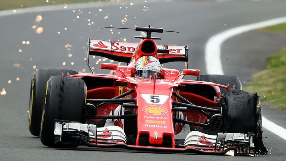 F1-Car-Tyre-Change